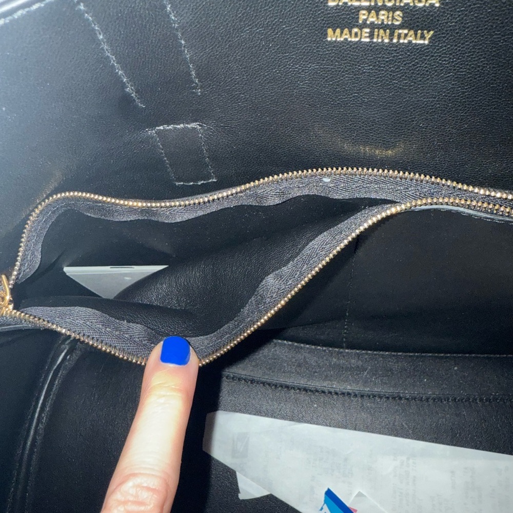 Balenciaga Bel Air Medium - Picture 10 of 15